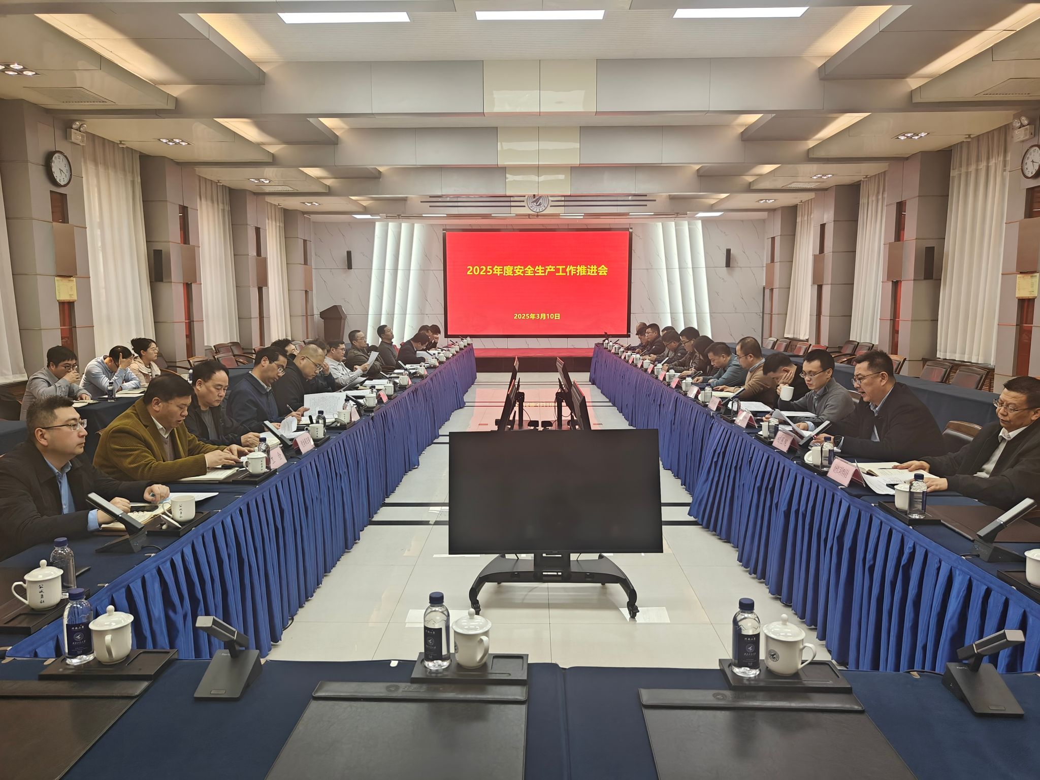 ef1684ccb968cd914fea8133c5ff77d.jpg